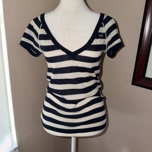 Vintage Y2K Hollister 2000s Knit V Neck Top